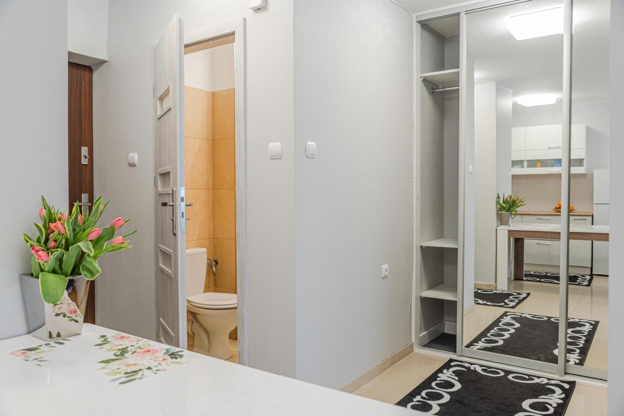 Comfy Flat In The City Center. Great View. Варшава Экстерьер фото