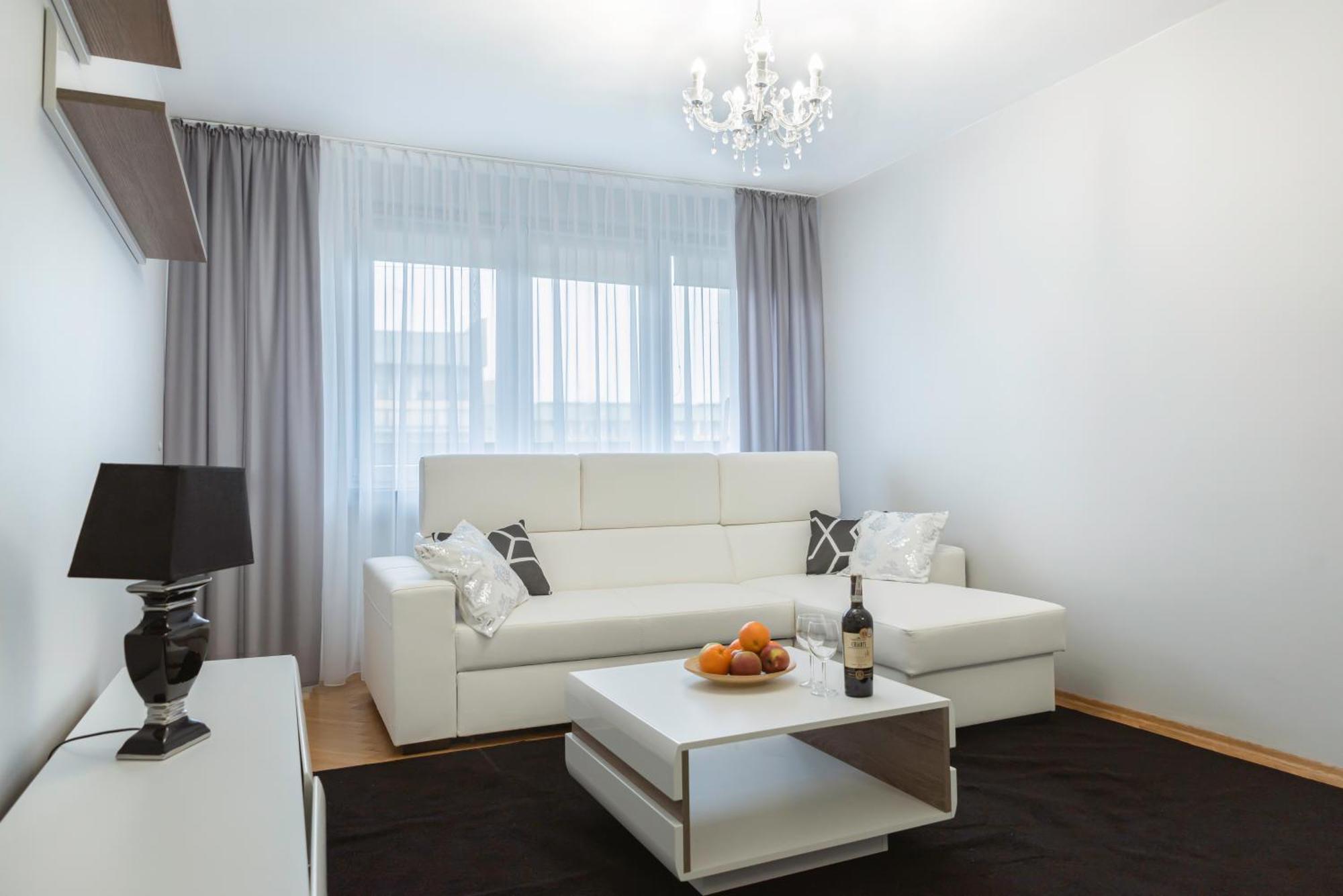 Comfy Flat In The City Center. Great View. Варшава Экстерьер фото